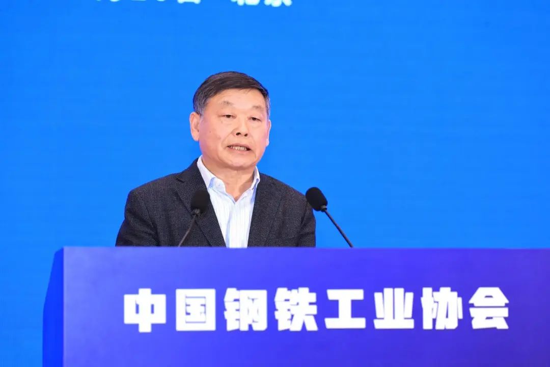 图为沈维春作报告.jpg20250123133007